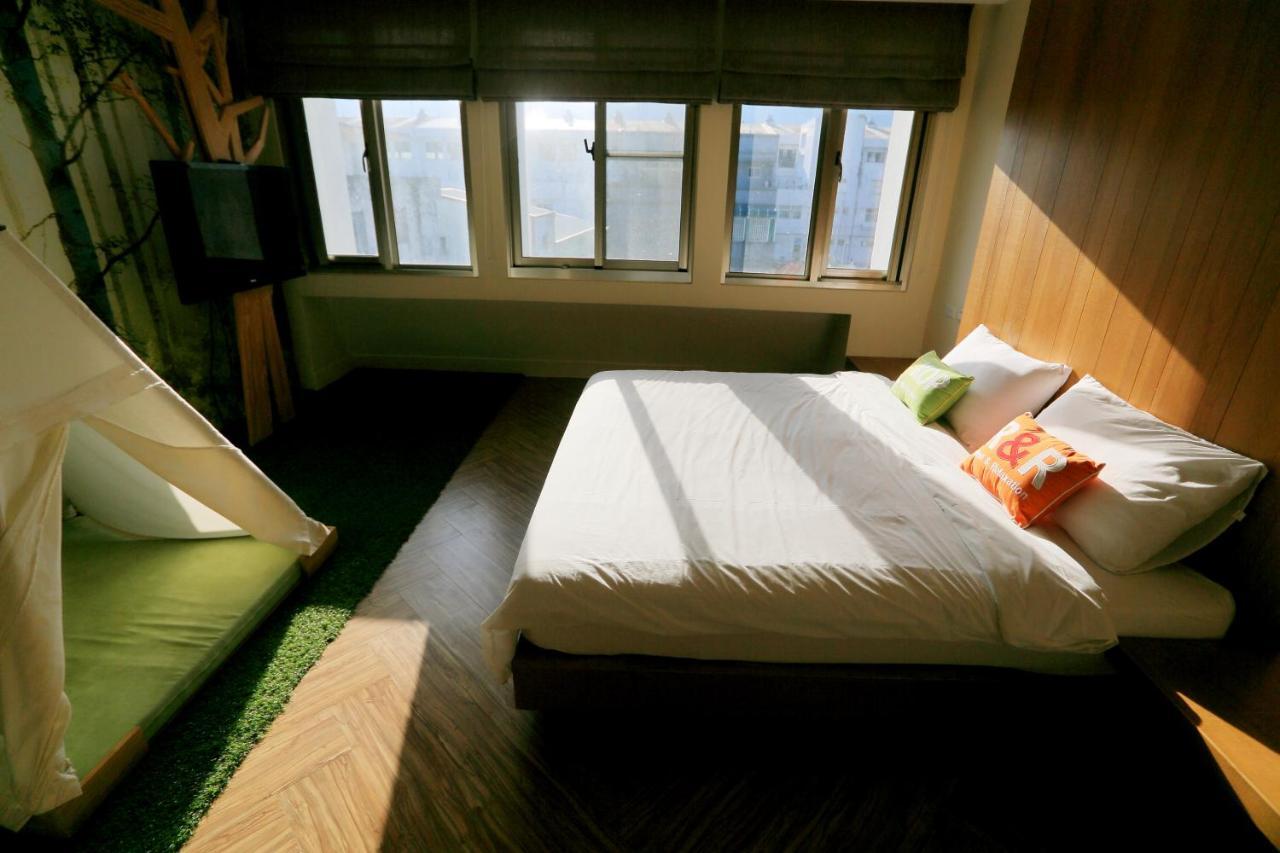 花蓮市 ステーション 100 メートル B＆B Bed & Breakfast エクステリア 写真