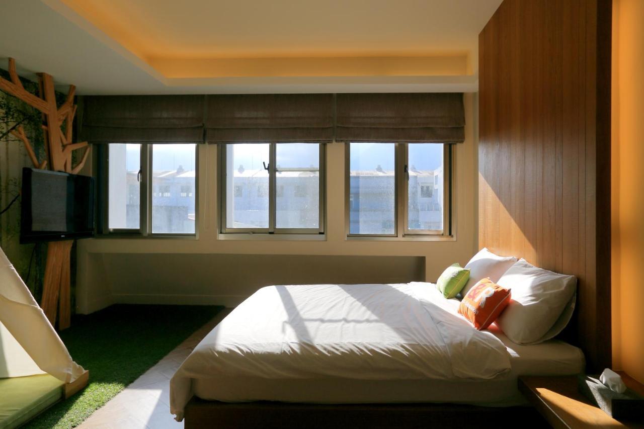 花蓮市 ステーション 100 メートル B＆B Bed & Breakfast エクステリア 写真