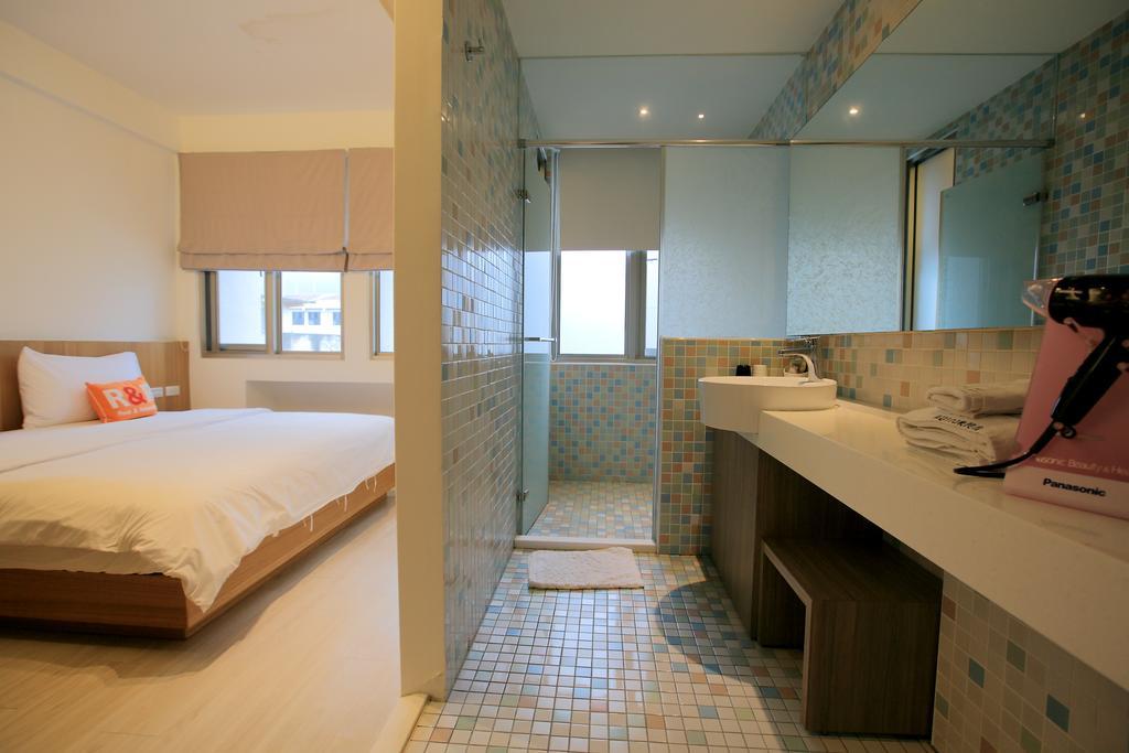 花蓮市 ステーション 100 メートル B＆B Bed & Breakfast エクステリア 写真