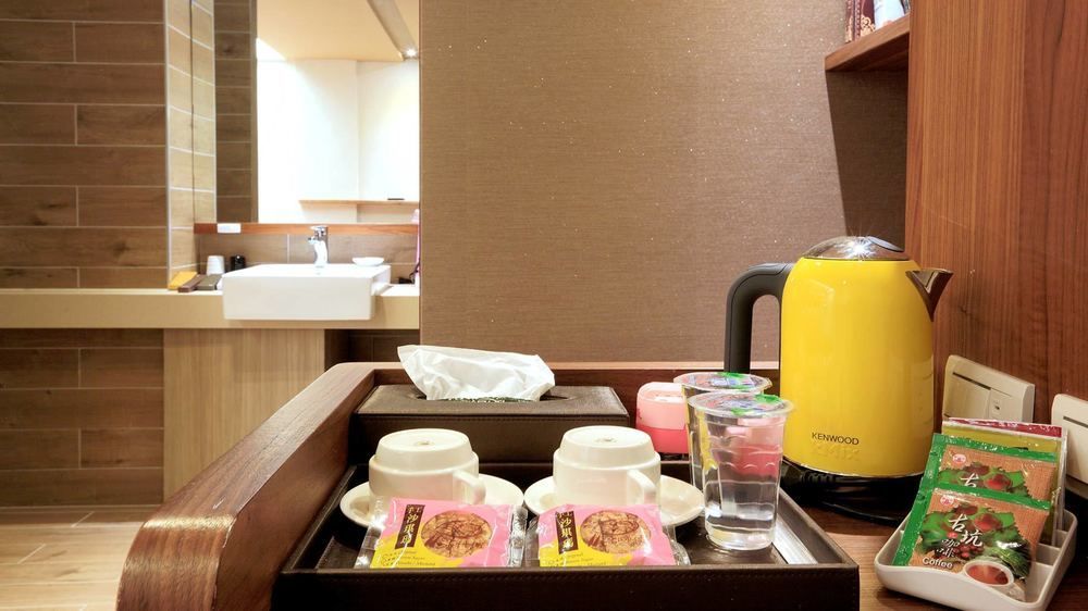 花蓮市 ステーション 100 メートル B＆B Bed & Breakfast エクステリア 写真