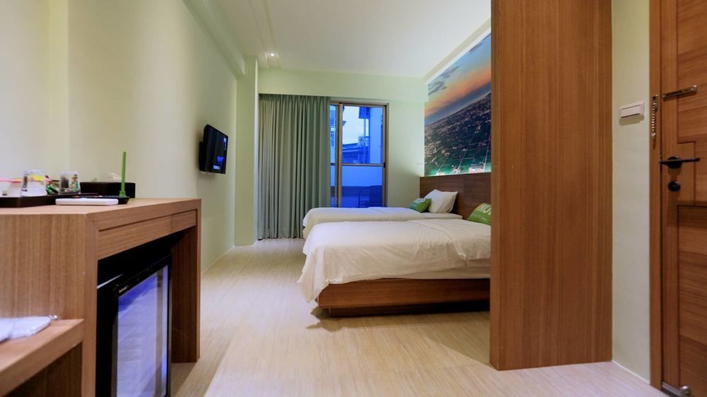 花蓮市 ステーション 100 メートル B＆B Bed & Breakfast エクステリア 写真