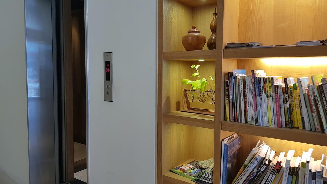 花蓮市 ステーション 100 メートル B＆B Bed & Breakfast エクステリア 写真