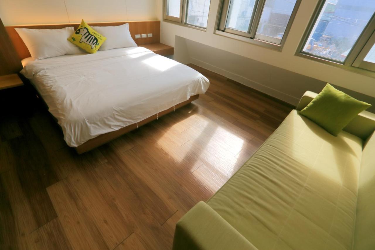 花蓮市 ステーション 100 メートル B＆B Bed & Breakfast エクステリア 写真